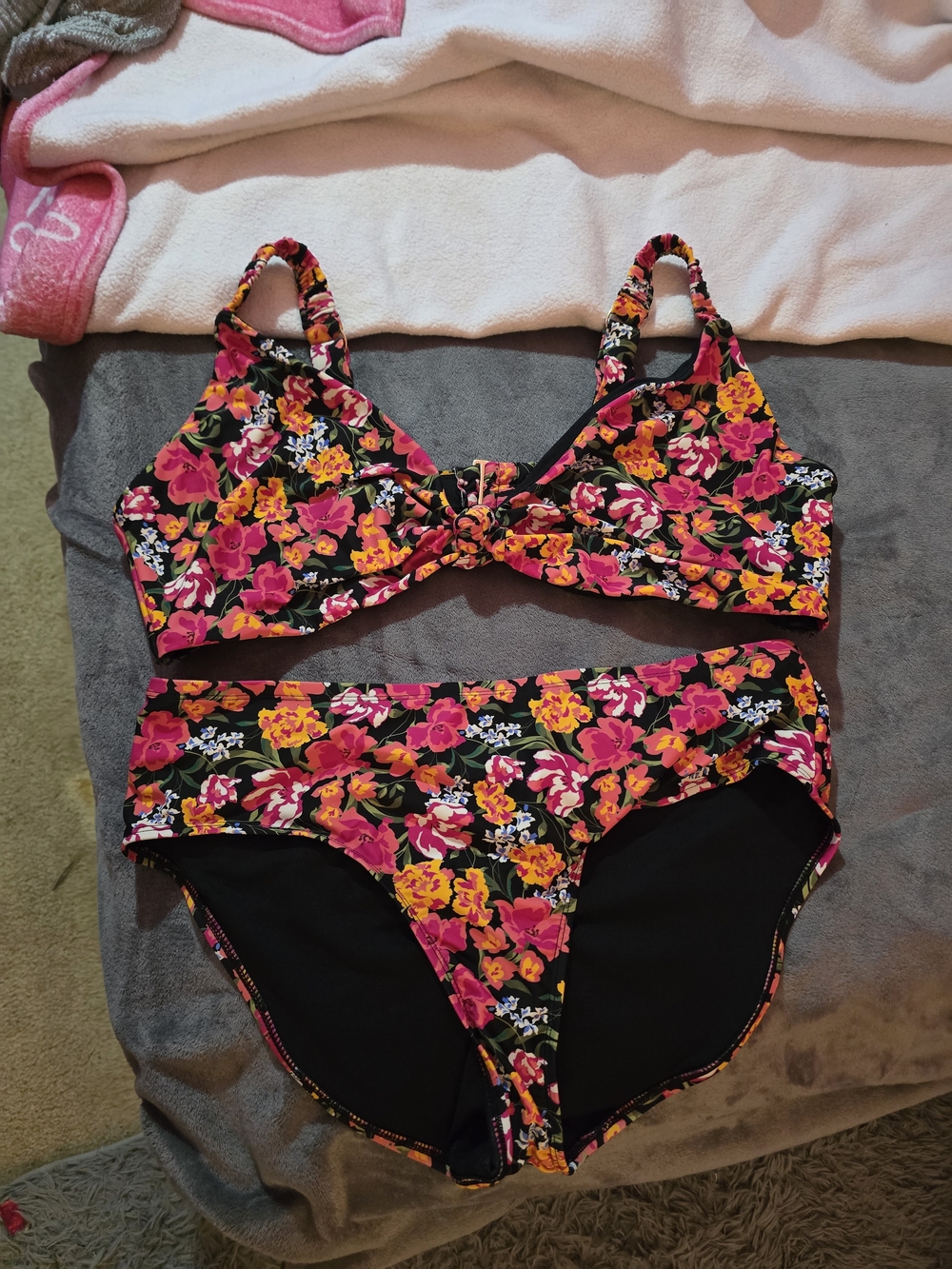 Time and Tru 2 Piece Bikini (Bottoms Size XL & Top Size 3xl)